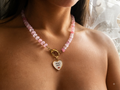 Collana in Pietre di Quarzo Rosa con Ciondolo "Carpe Diem"